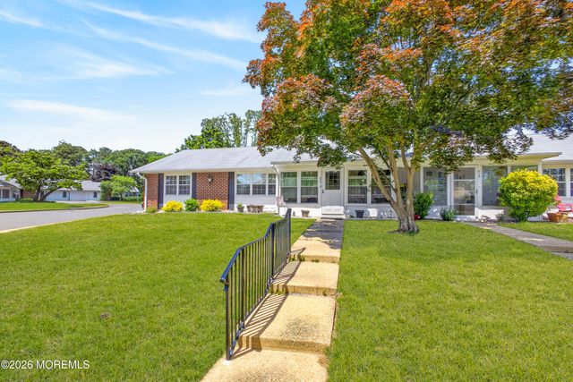 976A Aberdeen Drive, Lakewood, NJ 08701
