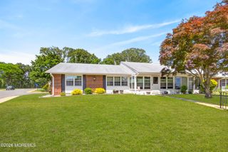 976A Aberdeen Drive, Lakewood, NJ 08701