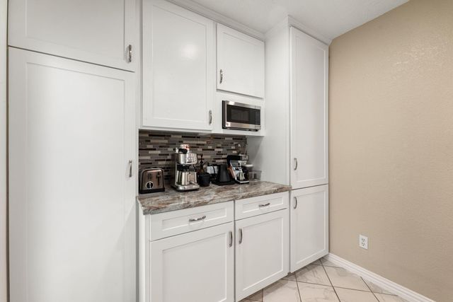 505 Lochnell Drive, Houston, TX 77062