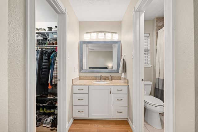 505 Lochnell Drive, Houston, TX 77062