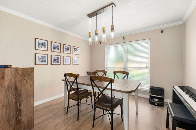 505 Lochnell Drive, Houston, TX 77062