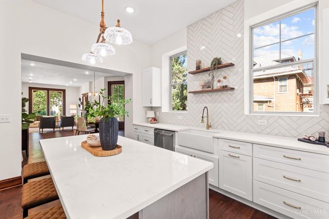 1815 Kinney Avenue, Cincinnati, OH 45207