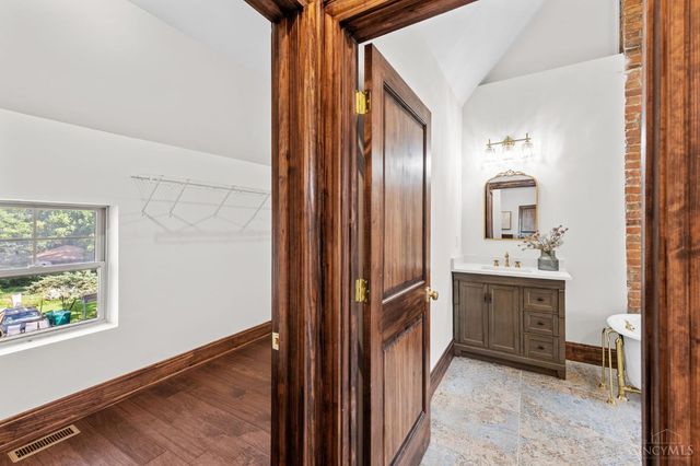 1815 Kinney Avenue, Cincinnati, OH 45207