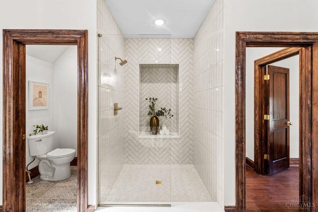 1815 Kinney Avenue, Cincinnati, OH 45207