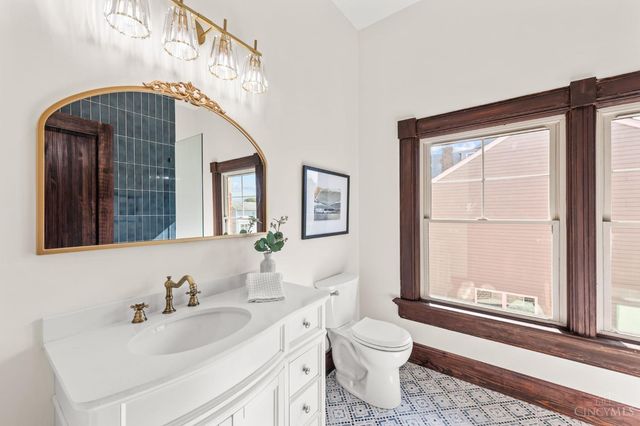1815 Kinney Avenue, Cincinnati, OH 45207