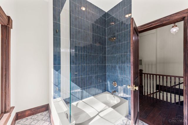 1815 Kinney Avenue, Cincinnati, OH 45207