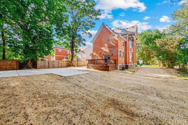 1815 Kinney Avenue, Cincinnati, OH 45207