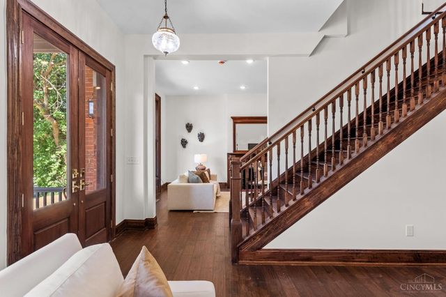 1815 Kinney Avenue, Cincinnati, OH 45207