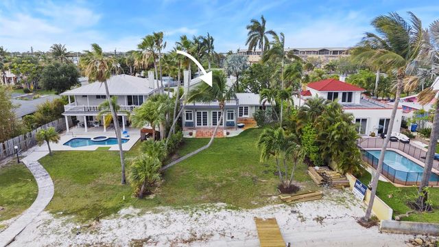 122 S Lake Drive, Lantana, FL 33462