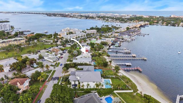 122 S Lake Drive, Lantana, FL 33462
