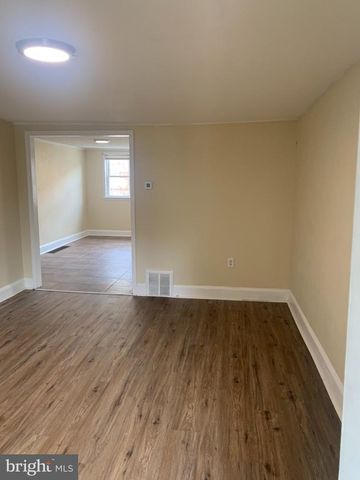 1367 EDGEHILL RD, Darby, PA 19023