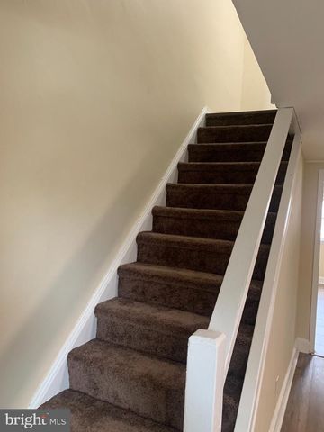 1367 EDGEHILL RD, Darby, PA 19023