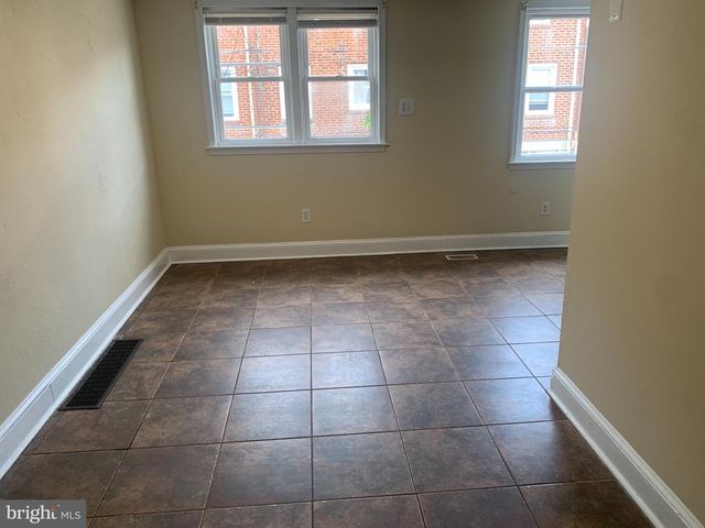 1367 EDGEHILL RD, Darby, PA 19023