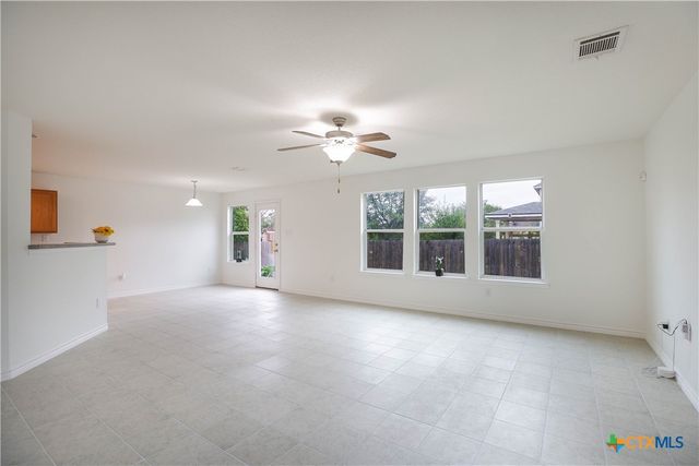 8607 Egret Court, San Antonio, TX 78245