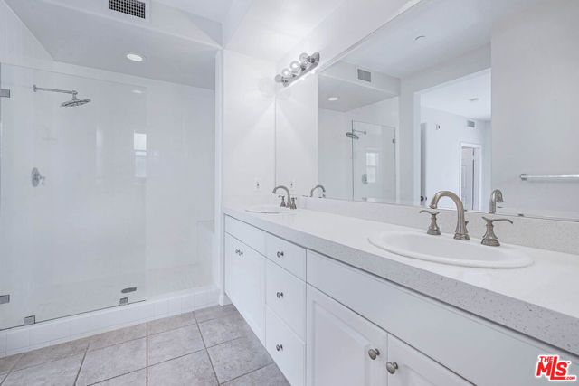 13080 Pacific Promenade 111, Los Angeles, CA 90094