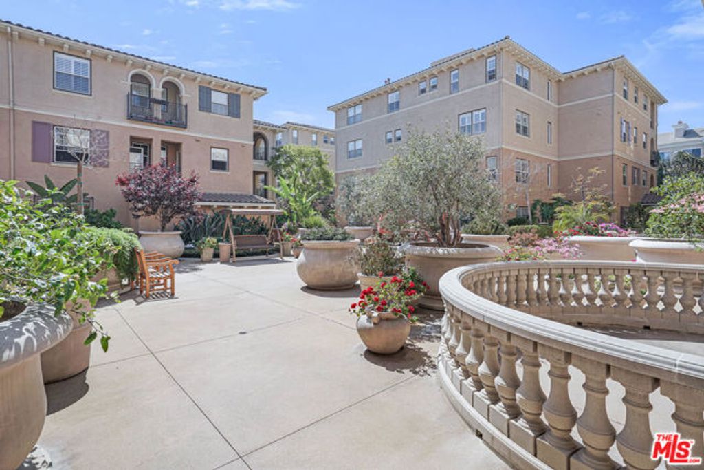 13080 Pacific Promenade 111, Los Angeles, CA 90094