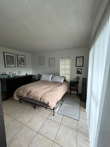 8550 SW 109th Ave 5-119, Miami, FL 33173
