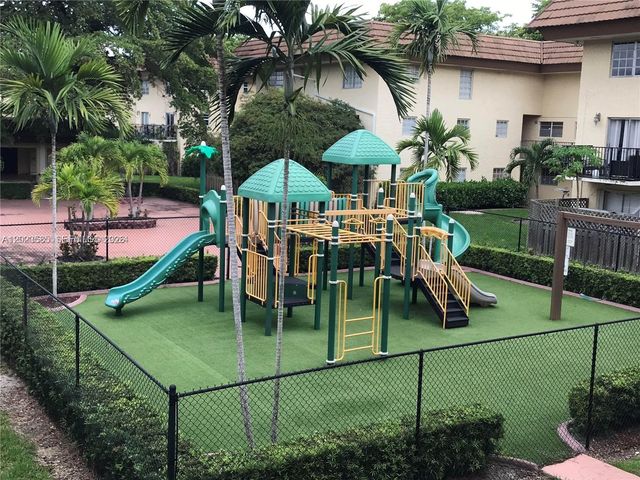 8550 SW 109th Ave 5-119, Miami, FL 33173