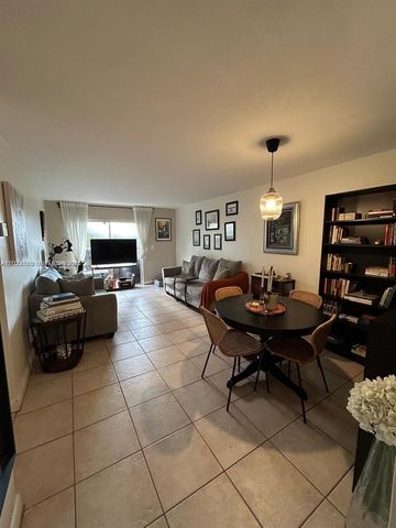 8550 SW 109th Ave 5-119, Miami, FL 33173