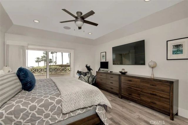 900 Pacific Coast, Huntington Beach, CA 92648