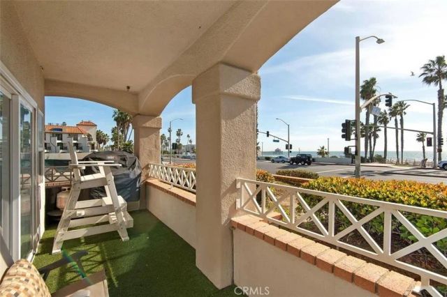 900 Pacific Coast, Huntington Beach, CA 92648
