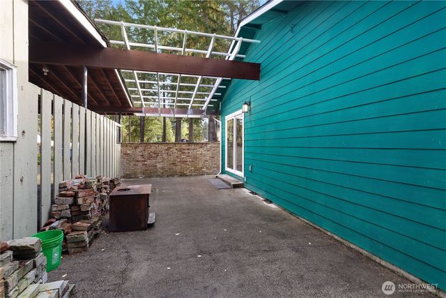 40 E Sylvan Heights Lane, Shelton, WA 98584