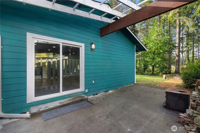 40 E Sylvan Heights Lane, Shelton, WA 98584