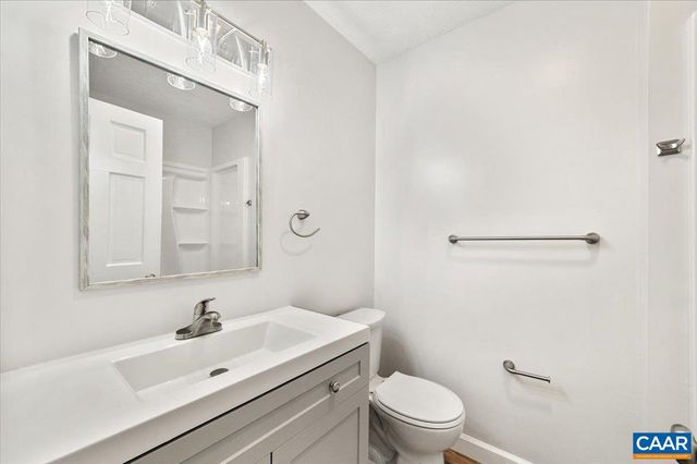 241 FAIRLANE DR, Stanardsville, VA 22973