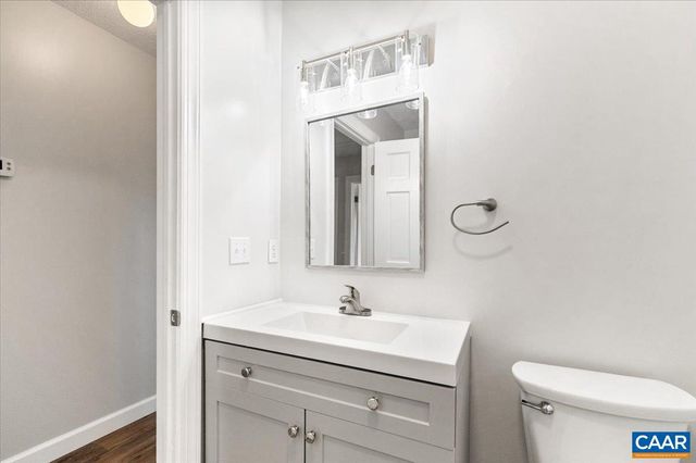 241 FAIRLANE DR, Stanardsville, VA 22973