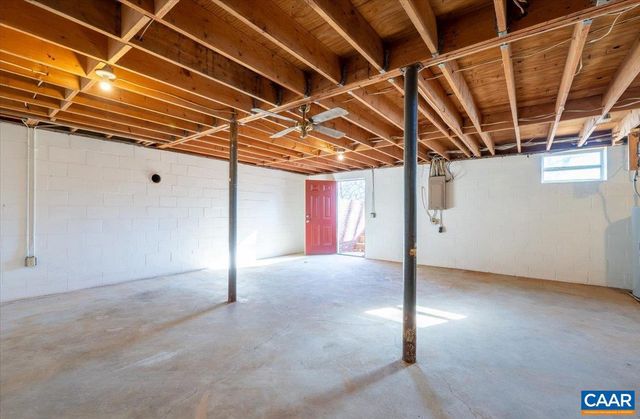 241 FAIRLANE DR, Stanardsville, VA 22973