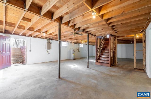 241 FAIRLANE DR, Stanardsville, VA 22973