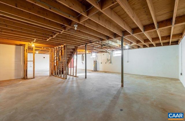 241 FAIRLANE DR, Stanardsville, VA 22973