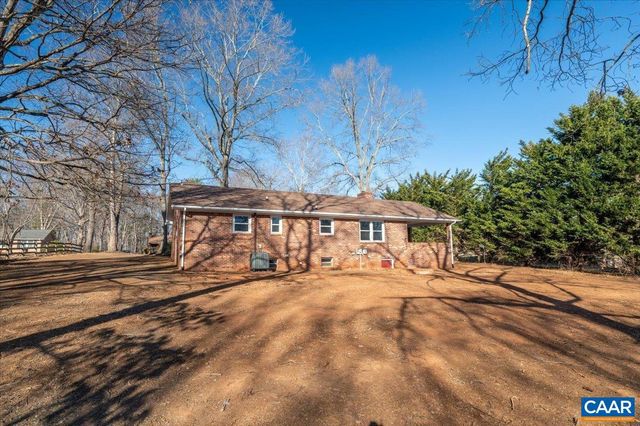 241 FAIRLANE DR, Stanardsville, VA 22973