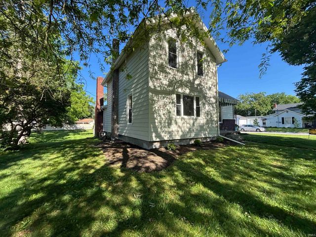 1203 S Van Buren Street, Auburn, IN 46706