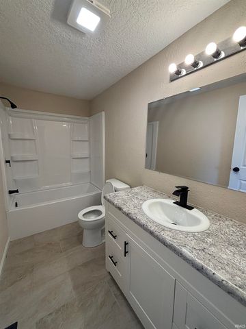 1203 S Van Buren Street, Auburn, IN 46706