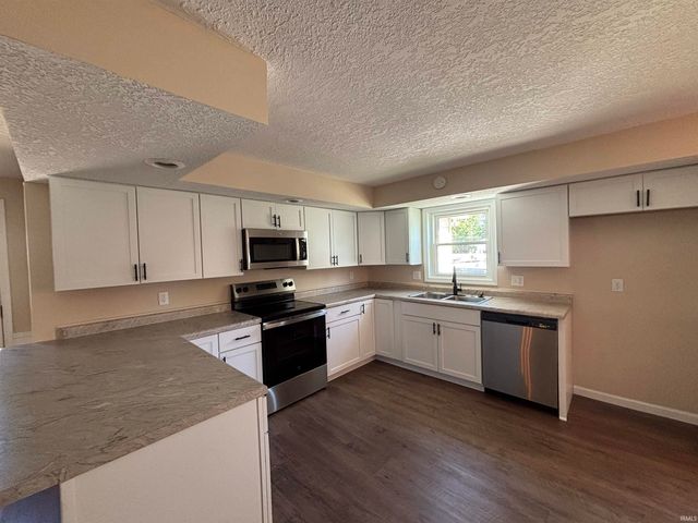 1203 S Van Buren Street, Auburn, IN 46706