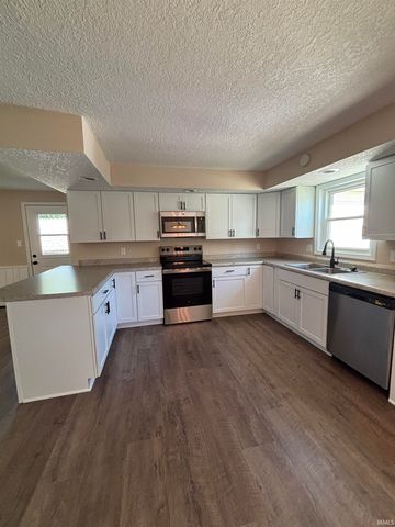 1203 S Van Buren Street, Auburn, IN 46706
