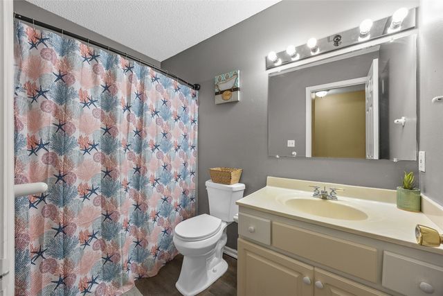 1413 Kenai Court, Coralville, IA 52241