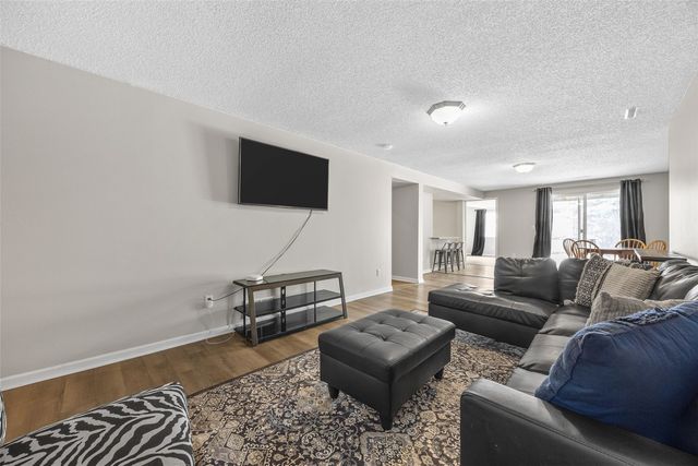 1413 Kenai Court, Coralville, IA 52241