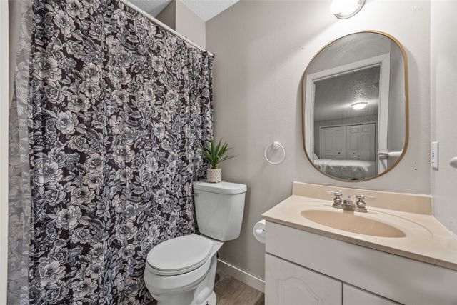 1413 Kenai Court, Coralville, IA 52241