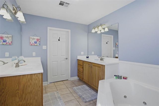5546 Brady Joseph Lane, Iowa, LA 70647