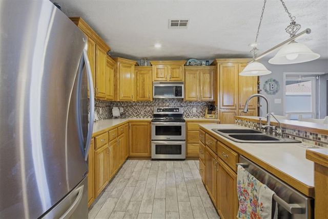 5546 Brady Joseph Lane, Iowa, LA 70647