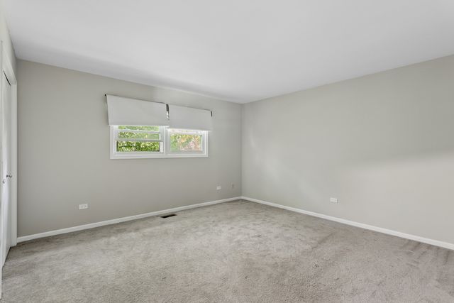 2214 Hamilton Lane, Darien, IL 60561