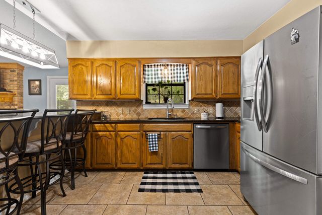 137 FM 2911, Big Sandy, TX 75755