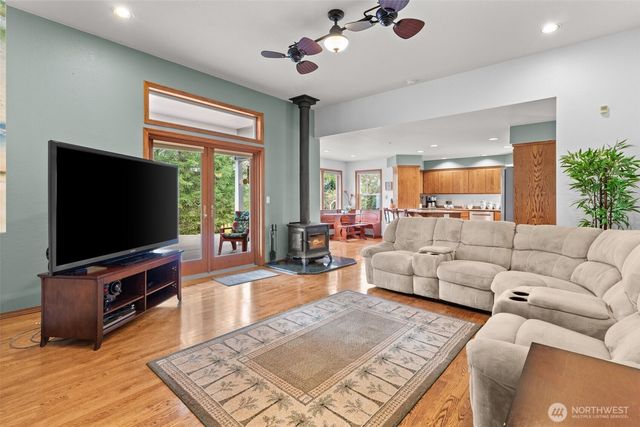 4606 Herman Road SE, Olympia, WA 98501