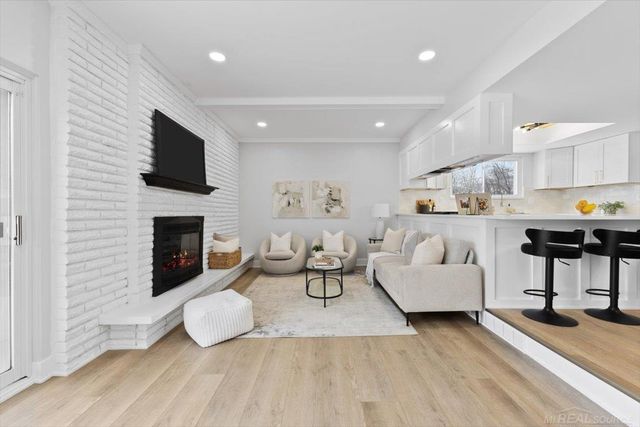 35251 Moravian Drive, Sterling Heights, MI 48312