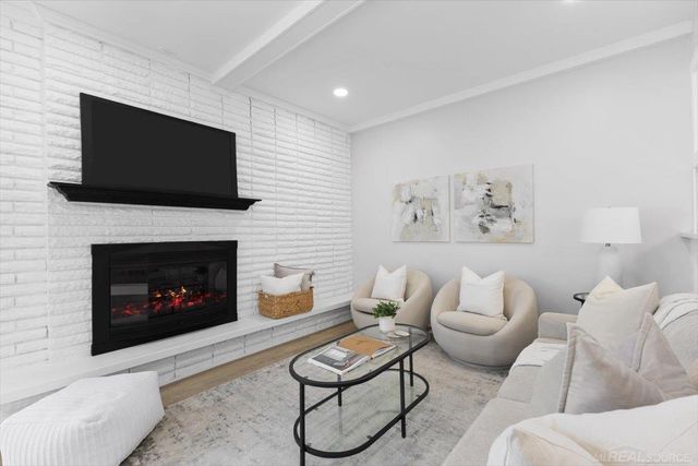 35251 Moravian Drive, Sterling Heights, MI 48312