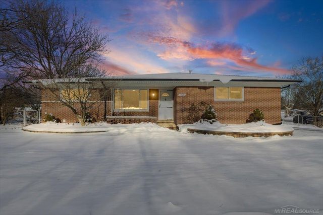 35251 Moravian Drive, Sterling Heights, MI 48312