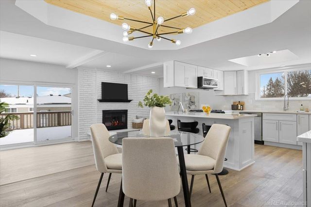 35251 Moravian Drive, Sterling Heights, MI 48312