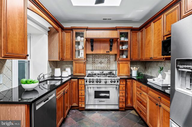 2536 FOSTER AVE, Baltimore, MD 21224